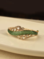 Load image into Gallery viewer, Baguette Green & Polki Swirl Bracelet | Beautiful Green Stone Bracelet
