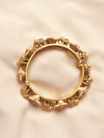 Load image into Gallery viewer, Decorative golden bangle