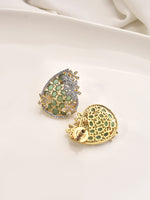 Load image into Gallery viewer, Gold and green hedgehog-shaped earrings