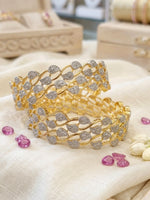 Load image into Gallery viewer, Golden Bengles Design For Women