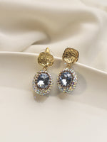 Load image into Gallery viewer, Golden earrings with gemstones