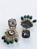 Load image into Gallery viewer, Green Beads Earrings