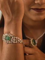 Load image into Gallery viewer, Green Stone_