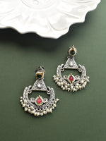 Load image into Gallery viewer, Metal Earrings