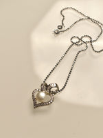 Load image into Gallery viewer, Pearl Necklace