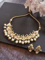 Load image into Gallery viewer, Golden Kundan Choker Set | Kundan Necklace