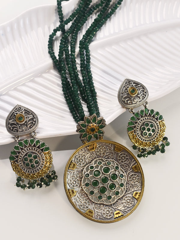 Ornate necklace with matching earrings 