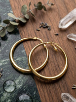 Load image into Gallery viewer, Sleek Smooth Medium-Large Golden Hoops | Minimalist Chunky Round Golden Hoop Earrings
