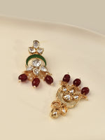 Load image into Gallery viewer, Delicate Pendant Set with Kundan | Stylish Kundan Pendant Set
