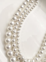 Load image into Gallery viewer,  3 Layered White Pearl Necklace Sat
