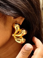 Load image into Gallery viewer, Anti Tarnish Earring | Golden Polish Stud
