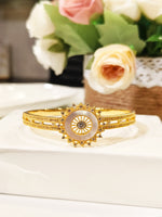 Load image into Gallery viewer, Anti Tarnish golden color Bracelet | Stone &amp; Pearl Design Bracelet
