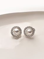 Load image into Gallery viewer, AD Earrings with Pearl-like Centers 
