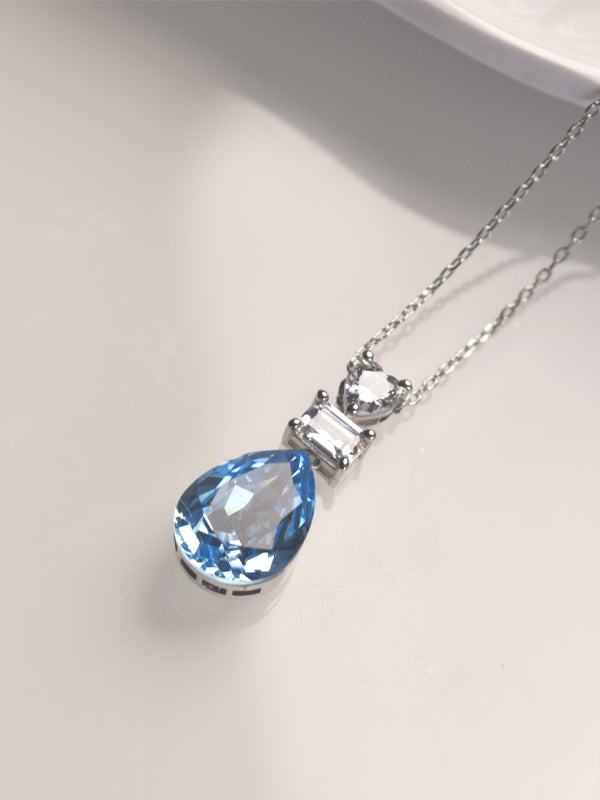 Ad Pendant Set