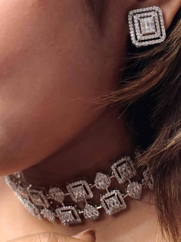 Ad Stone Necklace Set