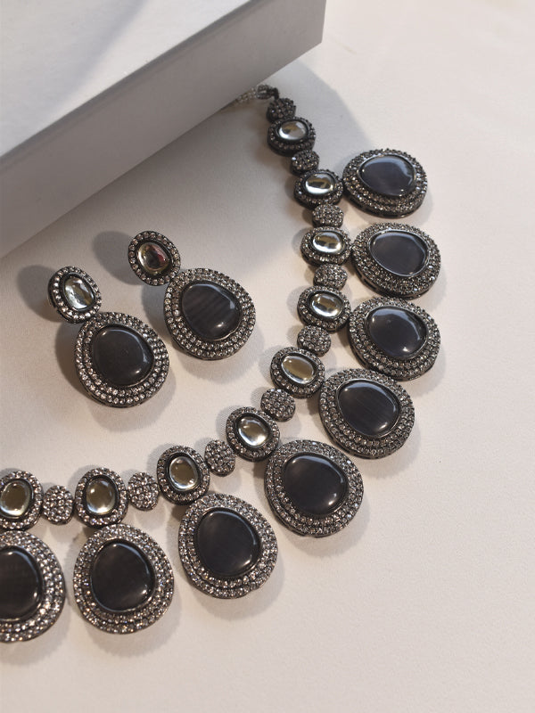 Antique Kundan Necklace