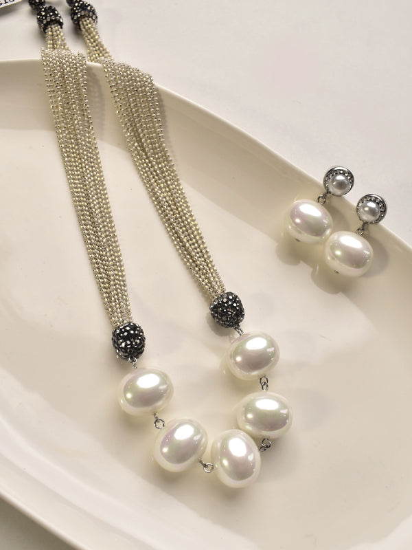 Beaded Chain with Pearl Accent