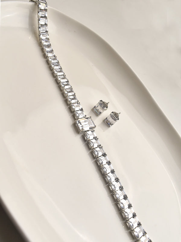 Beautiful AD Choker Set 