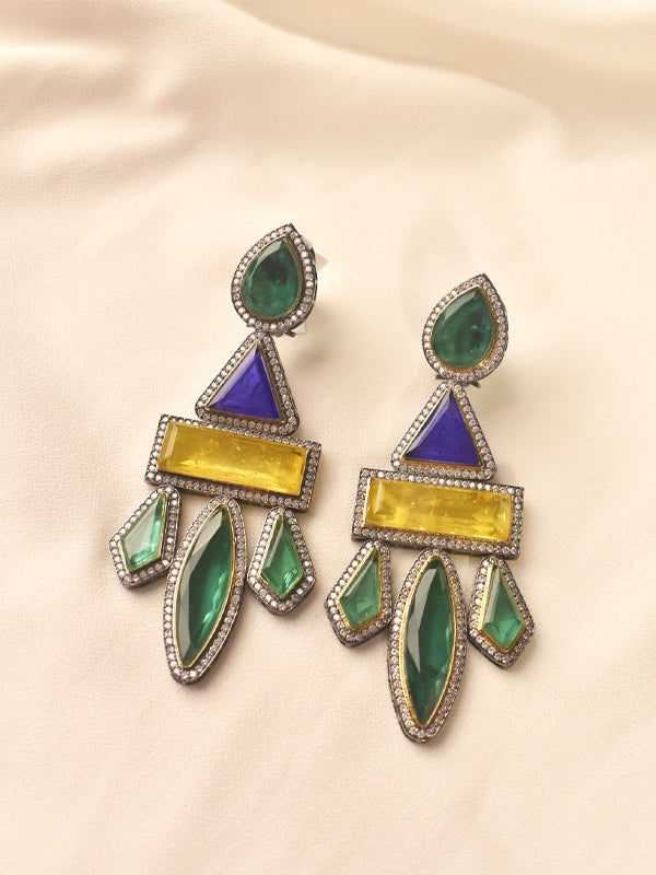 Pair of earrings with green and blue gemstones 