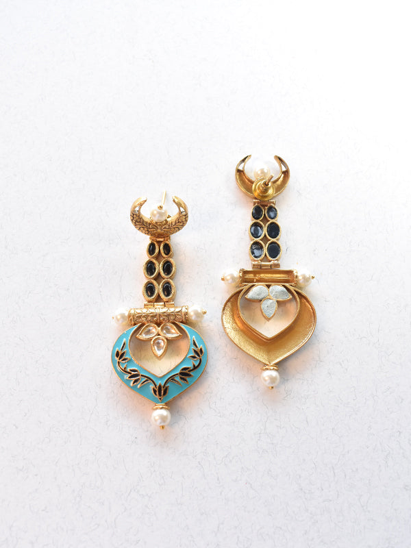Black Stone Earrings Gold