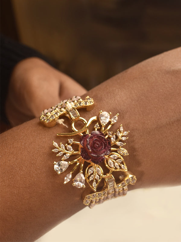  Bracelet with Floral design and purple gemstone