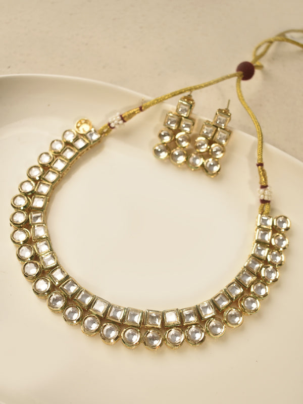 Clear rectangular and round kundan stones