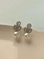 Load image into Gallery viewer, Crystal Leaf Pearl Drop Earrings 
