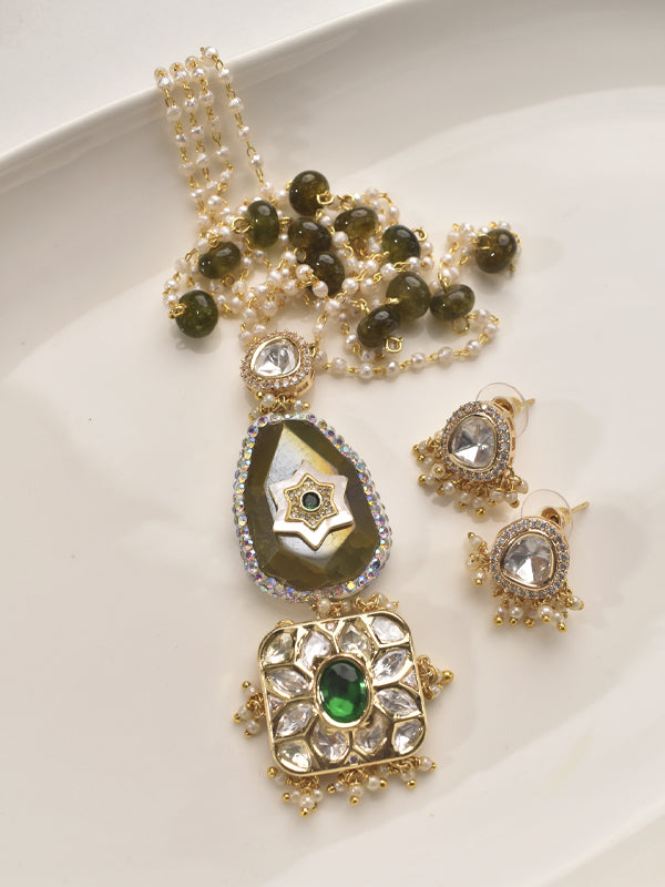 Decorative necklace with a pendant | kundan and green stone pendant set