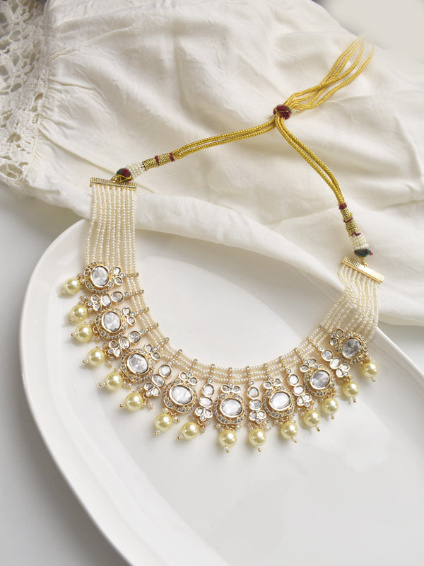 Decorative Necklace with Pearls and Kundan Set