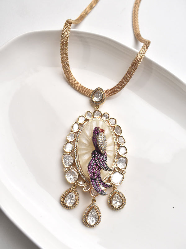 Decorative necklace with a central pendant 