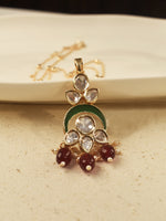 Load image into Gallery viewer, Delicate Pendant Set with Kundan
