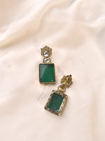 Load image into Gallery viewer,  Earrings with green gemstones 
