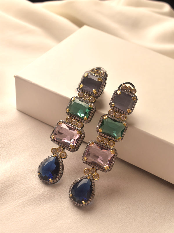 Elegant earrings with multicolored gemstones 