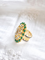 Load image into Gallery viewer, Finger Ring With Green Stone
