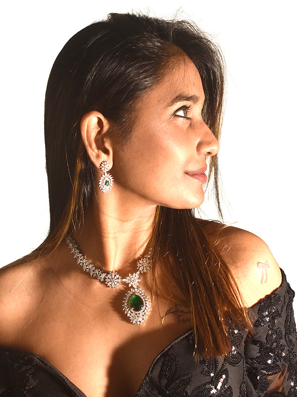  Floral designs Necklace Set