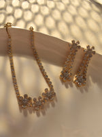 Load image into Gallery viewer, Gold-toned Beautiful AD Choker Set
