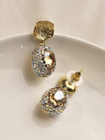 Load image into Gallery viewer, Gold and crystal earrings 
