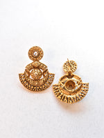 Load image into Gallery viewer, Golden Danglers
