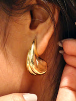 Load image into Gallery viewer, Golden Earring for Women | Stylish Anti tarnish Earring
