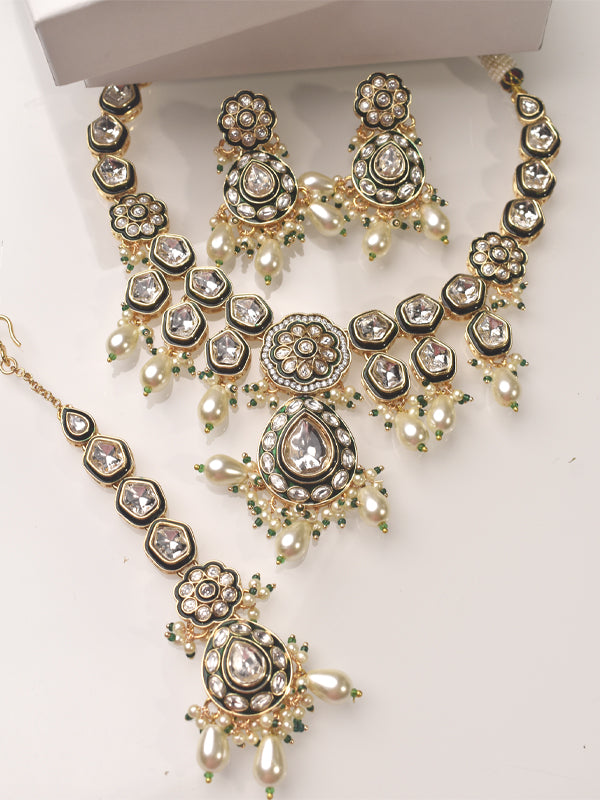 Golden Polish Necklace set