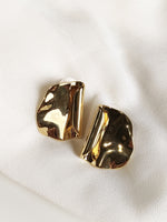 Load image into Gallery viewer, Golden Stud
