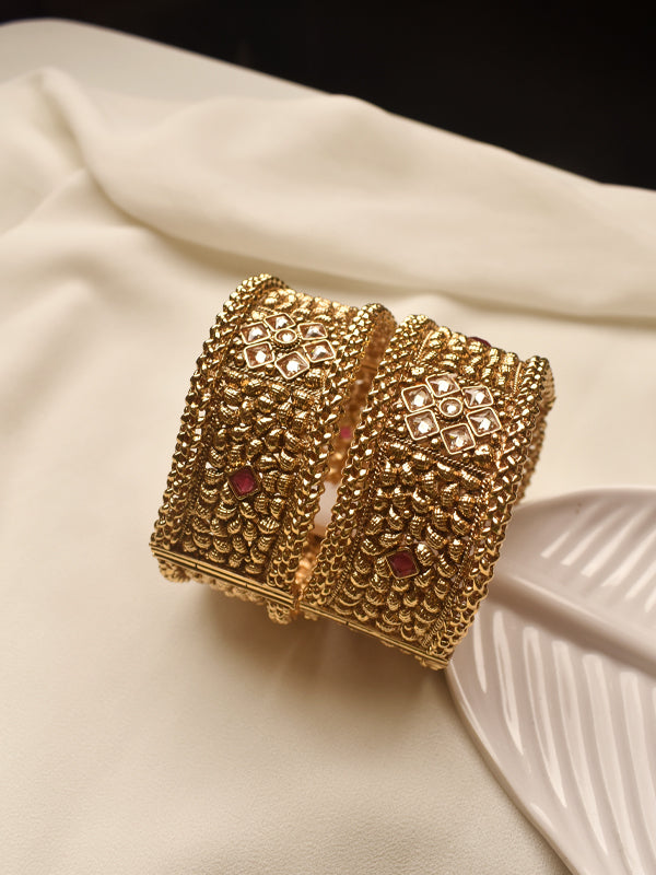 Golden Bracelet with Intricate design 