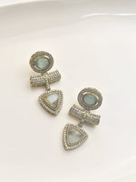 Load image into Gallery viewer, Golden Earrings with Gemstones 
