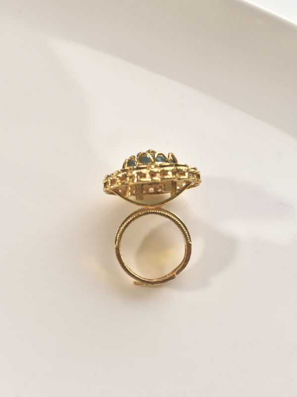 Golden Finger Ring with Kundan 