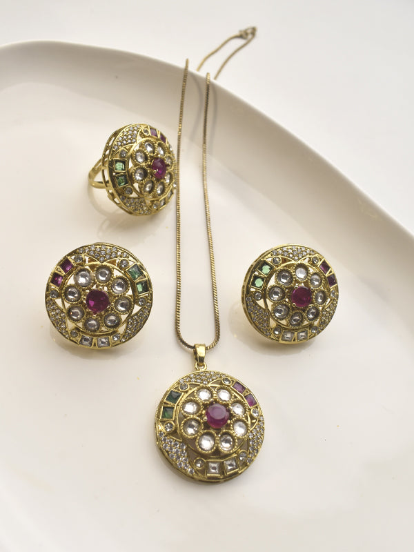 Golden Jewelry set with circular Pendants 