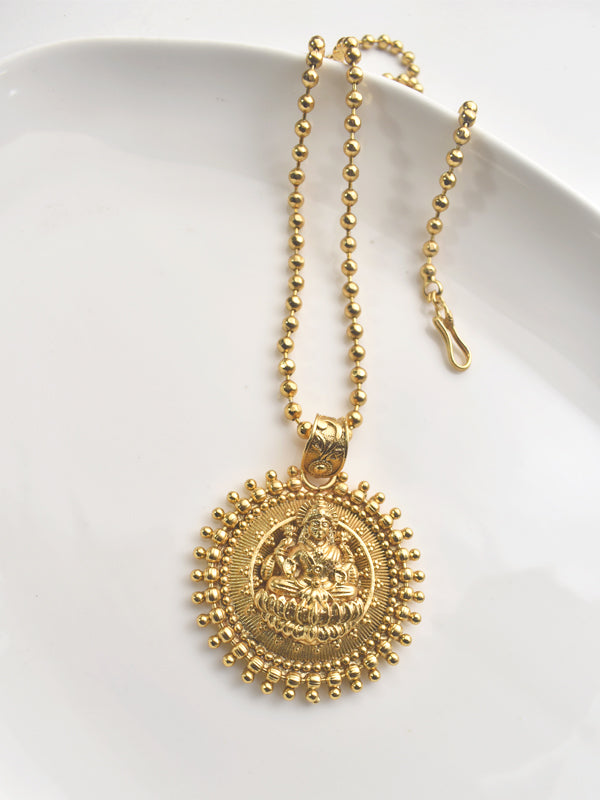 Golden Necklace with a Circular Pendant 