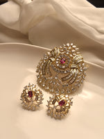 Load image into Gallery viewer, Golden Pendant with Red Gemstones
