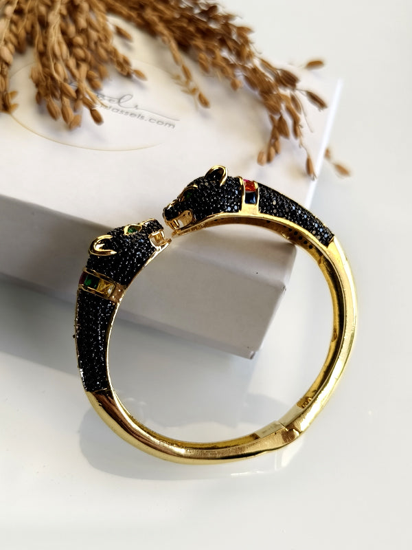 Black Stone Bracelet | Golden Polish Bracelet