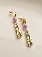 Load image into Gallery viewer, Golden earrings with purple beads 
