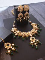 Load image into Gallery viewer, Green Kundan Necklace Set
